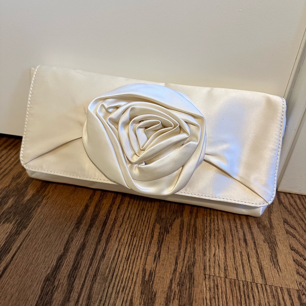 Bridal clutch with tags!